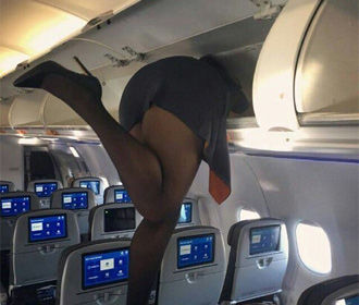 Стюардесса рассказала о секретных правилах поведения на борту