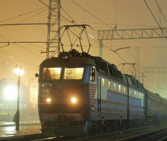 "Укрзализныця" назначила 17 дополнительных поездов к 8 Марта