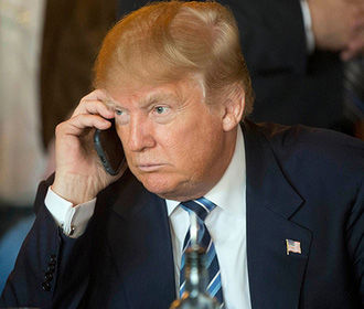 Трамп назвал самой большой в истории "охотой на ведьм" скандал с телефонным разговором с Зеленским