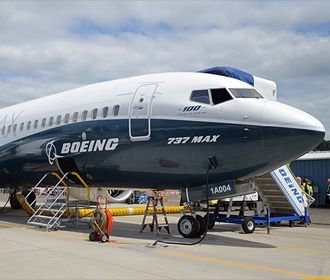 Глава программы по производству Boeing 737 MAX уйдет в отставку