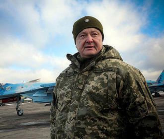 Порошенко назвал приоритеты для украинской армии