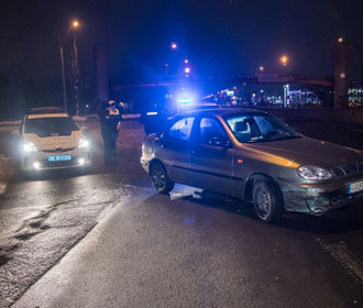 В Киеве пьяный полицейский устроил погоню и аварию