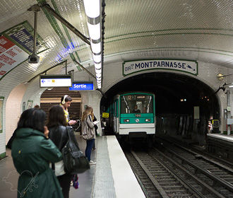 Нападение с применением кислоты произошло в метро Парижа