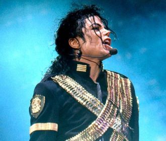 Эксперт оценила записи из дневника Майкла Джексона о страхе быть убитым