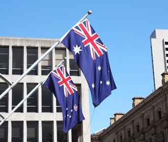 Власти Австралии еще на две недели продлили карантин в Мельбурне