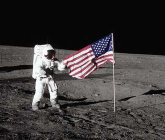 В США на аукционе продадут пленку с первыми шагами человека на Луне
