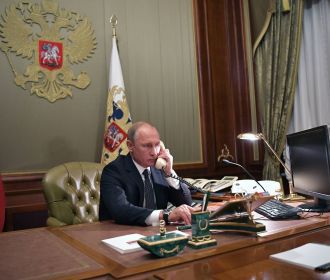 Путин и Трамп провели телефонные переговоры