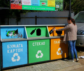 В Киеве установят около 3 тысяч контейнеров по раздельному сбору мусора