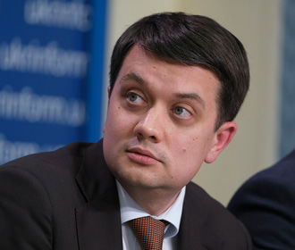 Разумков заявил, что войну на Донбассе не получится завершить быстро