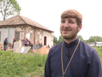 80-летние верующие УПЦ строят новую церковь на Черниговщине