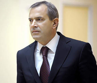 Суд отменил заочный арест Клюева