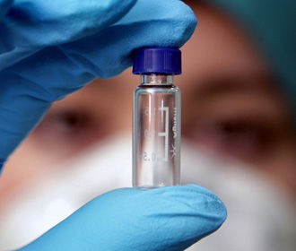 Китай проводит клинические испытания трех вакцин от коронавируса