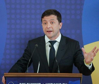 Зеленский заявил, что не позволит навязывать планы по федерализации Украины