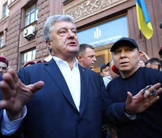 Порошенко: нынешняя власть идет путем Януковича
