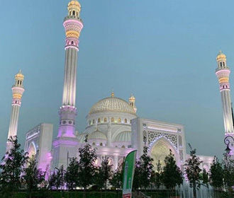 Кадыров открыл в Чечне самую большую мечеть Европы