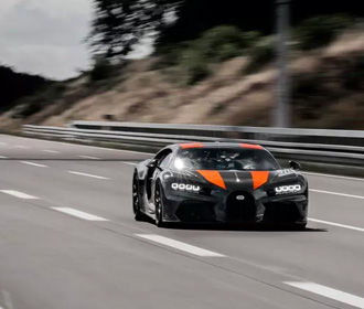 Bugatti может выпустить "бюджетный" электрокар за миллион евро