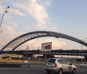 В столице из арки Подольско-Воскресенского моста сняли временные опоры