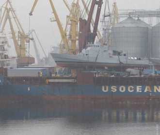 В Одессе спустили на воду прибывшие из США катера