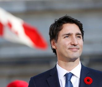 Канадский премьер Трюдо ушел на карантин из-за признаков коронавируса у его жены