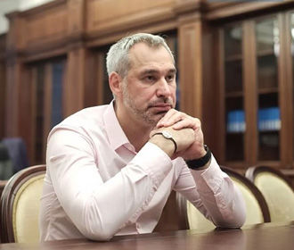 Рябошапка признал, что для уголовных дел против Коломойского и Ахметова ему не хватает "мощности"