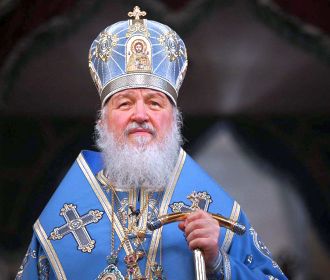 Патриарх Кирилл в день Рождества по григорианскому календарю призвал Папу Римского и христианских лидеров помогать страдающим от войн
