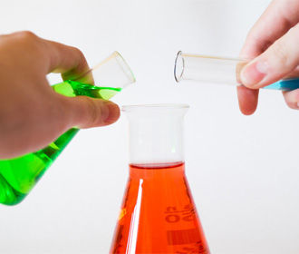Химические реактивы для школьной лаборатории: пополняем стратегический запас