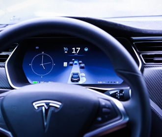 У новой Tesla Model 3 отвалился руль во время движения