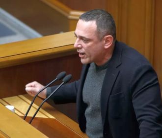 "Языковой" законопроект Бужанского нужно поставить в повестку дня сессии Рады - Корниенко