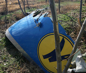 У Порошенко считают некомпетентными действия команды Зеленского в связи с авиакатастрофой в Иране