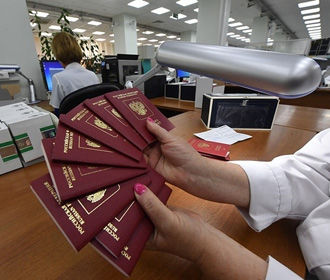 Названо число жителей "ЛДНР" с паспортами РФ