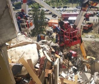 Спасатели обнаружили под завалами пострадавшего от взрыва дома тело пятого погибшего