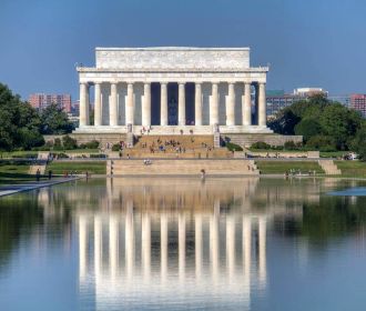 Служащие нацгвардии США будут охранять памятники в Вашингтоне