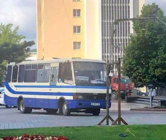 Взявший в заложники людей в автобусе в Луцке дважды судимый – МВД