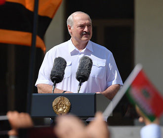 Лукашенко заявил о вмешательстве в дела Беларуси со стороны Украины