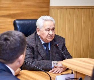 Фокин обещает поднять вопрос получения пенсий жителями неподконтрольного Донбасса