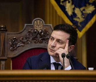 Зеленский призвал депутатов принять "жесткие" решения по КС