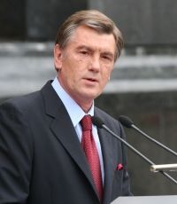 Ющенко призвал Медведева дисциплинировать флот