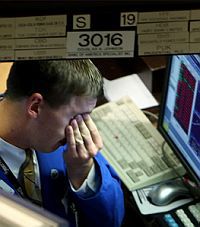 Американские рынки начали торги резким снижением