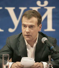 Медведев верит в крепкую дружбу с Украиной
