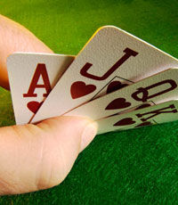 Искусственный интеллект научат играть в покер