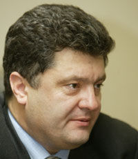 Порошенко: Паника на валютном рынке Украины снижается