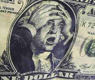 Нацбанк объяснил рост курса доллара в августе