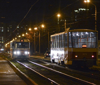 В Киеве возобновили работу два маршрута скоростного трамвая