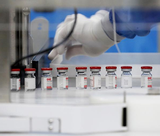 Украина в мае закупила COVID-вакцин на 3,8 млрд