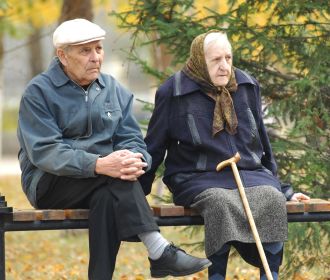 Украинцев ждет несколько этапов повышения пенсий