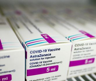Норвегия пока не будет возобновлять прививки вакциной AstraZeneca