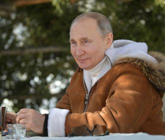 Путин поручил "Газпрому" увеличить объемы газа в европейских хранилищах