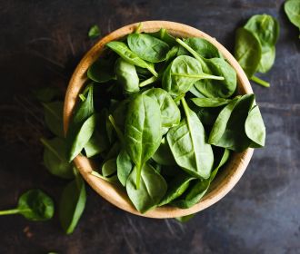 Ежедневное потребление зеленых листовых овощей укрепляет мышцы