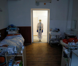 В Украине более чем на треть выросла смертность от COVID
