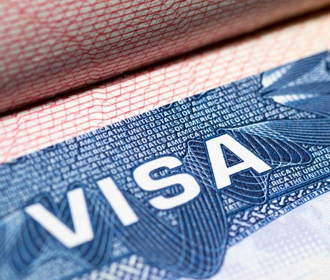 США ввели визовые ограничения для граждан Венгрии